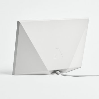 Picture of the back of white digital picture frame Carver Model